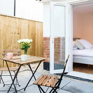 The Wing -near To The Beaches And Apartment Bournemouth